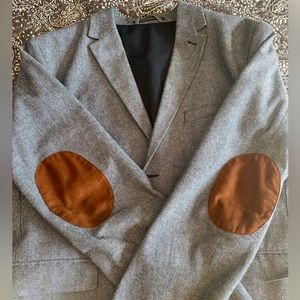 Mens H&M suit jacket.  Size 46 regular slim fit.  Used condition without defects